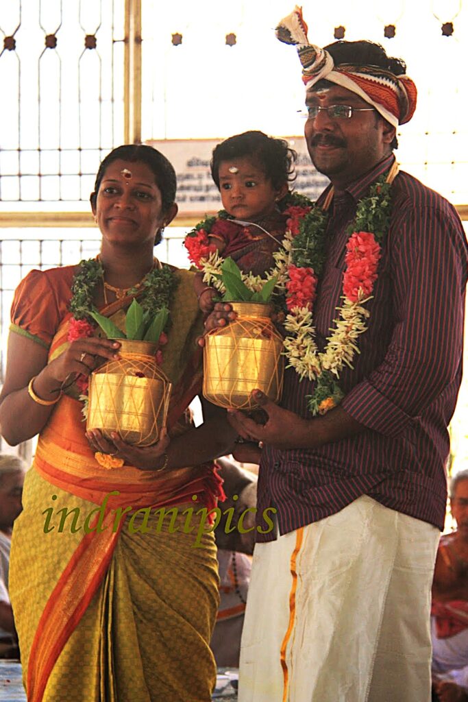 Devotees at Karpaga Vinayagar Kovil