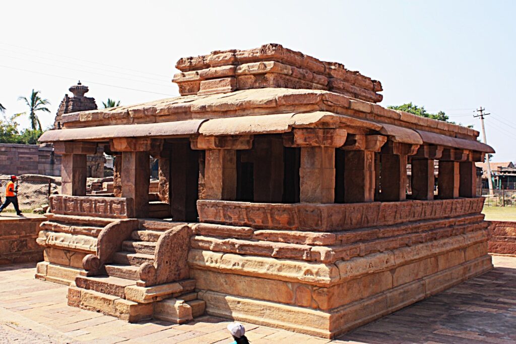 Lesser known temples of Aihole - Gaudargudi