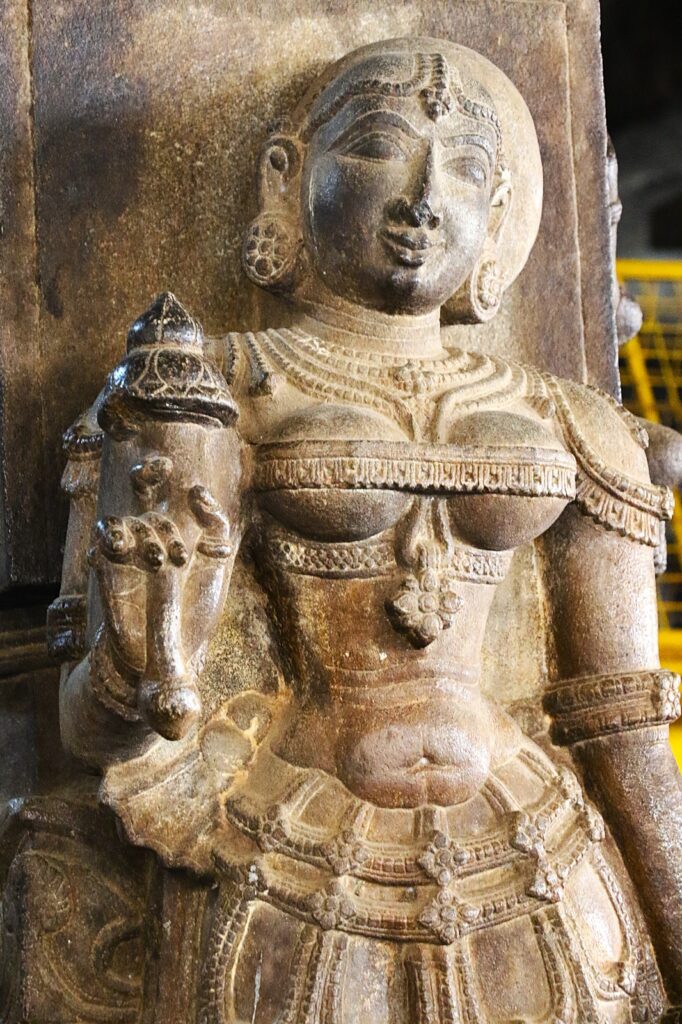 Getting to Bhoganandishwara Temple