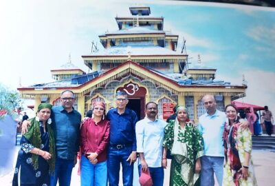 Group Photo in Surkanda Devi Mandir