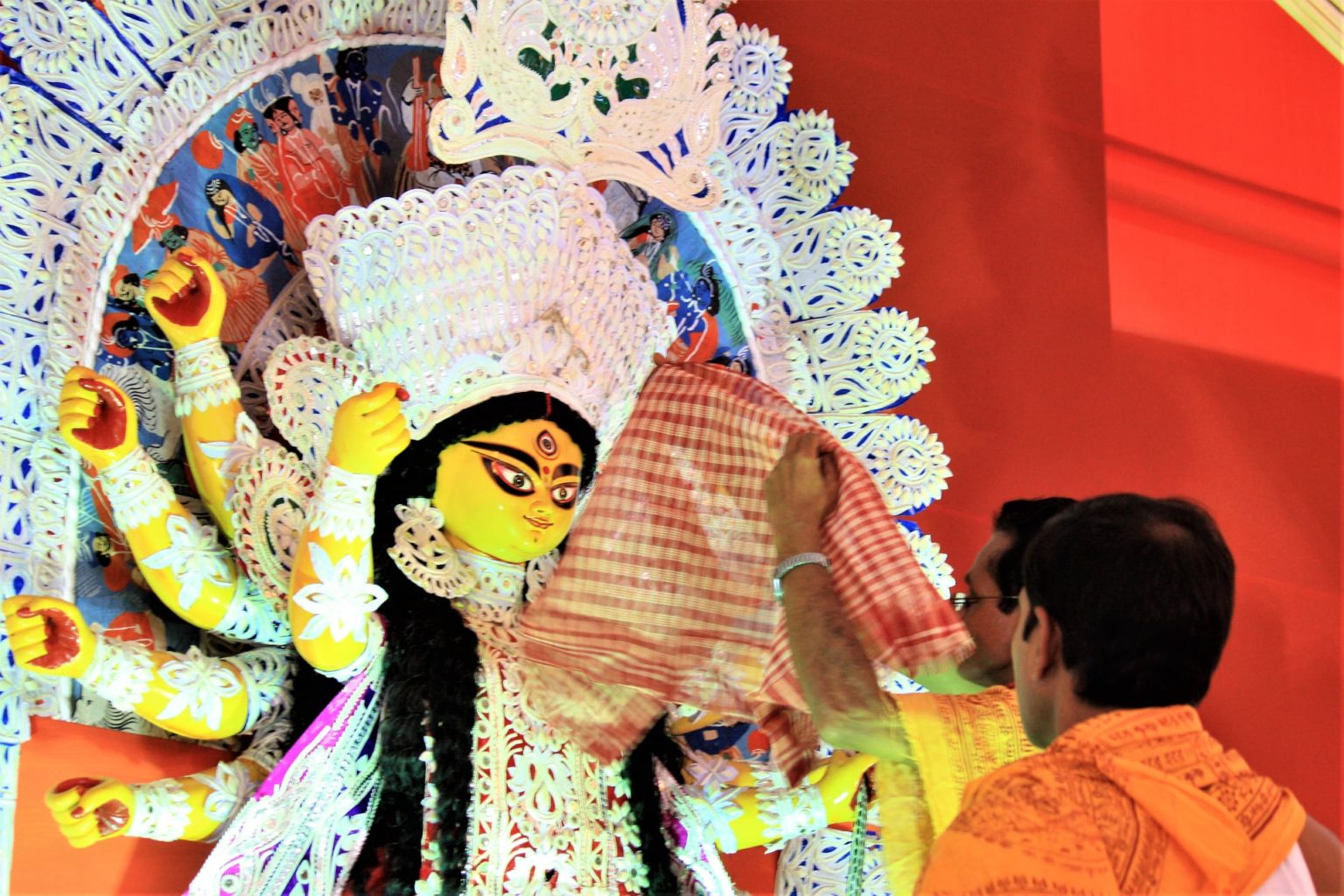 Mahashoshti Bodhon Ritual of Durga Puja in Bangalore - i Share