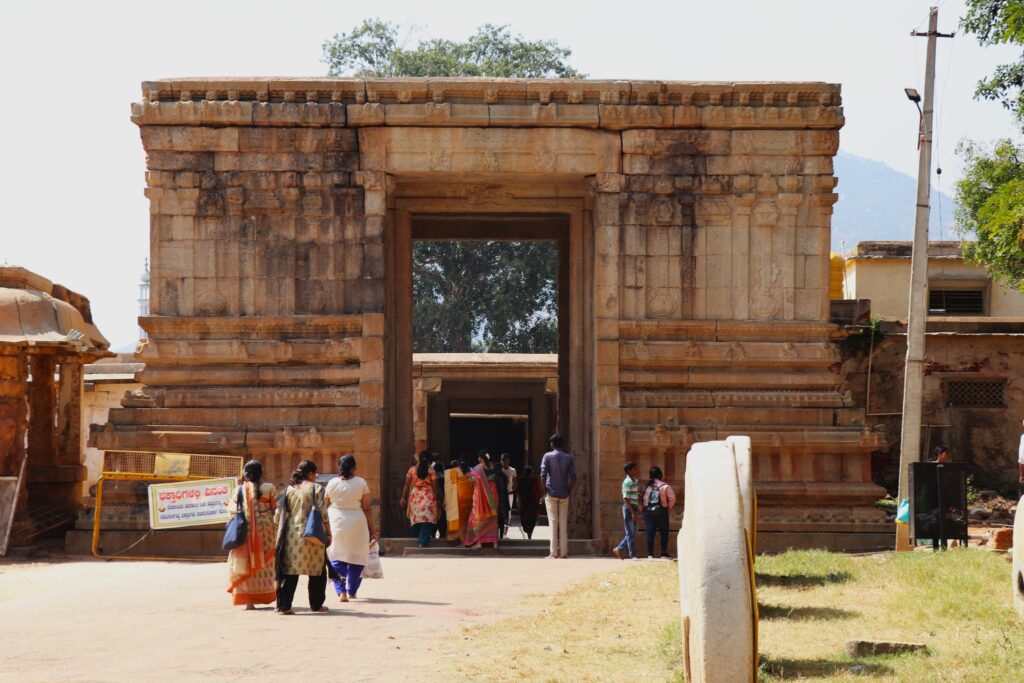 Mahadwara to Bhoganandeeshwara Temple Nandi village