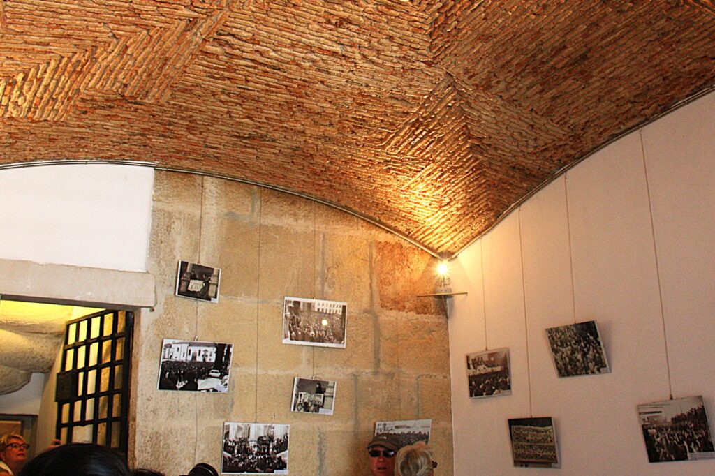 Photo display in Academic Prison