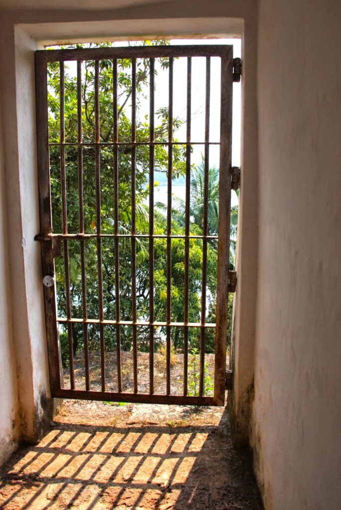 Reis Magos Fort - prison window