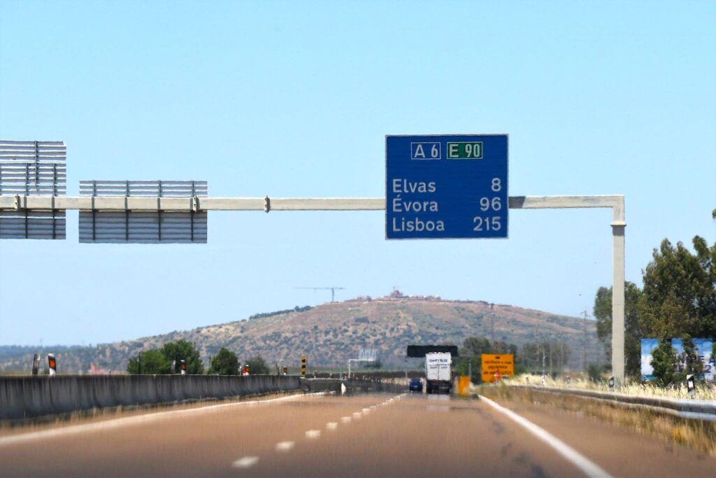 Road-sign-Elvas-Evora