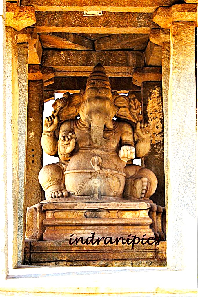 Sasivekalu Ganesha idol