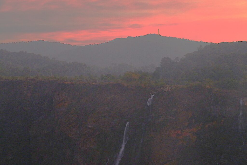 Sunrise in Jog Waterfalls