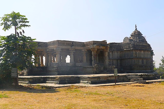 Yoganarasimha Temple in Baggavalli pic by Indrani